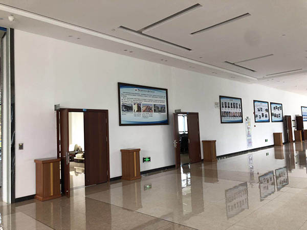 中子源黨建活動(dòng)展廳改造前 中子源黨建活動(dòng)展廳改造前